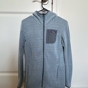 Patagonia Women's R1 Air Fleece Full-Zip Hoody in Blue